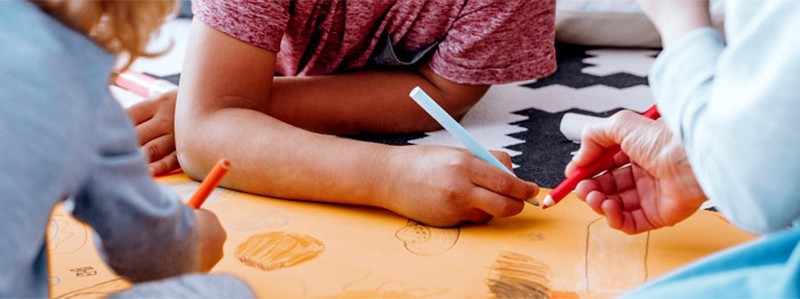 Por que usar tinta para estimular a criatividade do seu filho