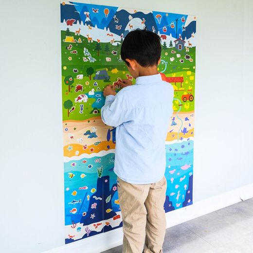 Activités avec fresque murale en caoutchouc