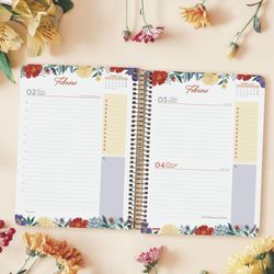 Cloe Agenda Spiral Jan-Dez 2025 E10-155x212 mm 1 jour page Finocam Rose Espagnol