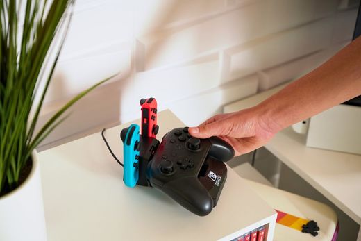 Base de carga de mando PowerA para Nintendo Switch
