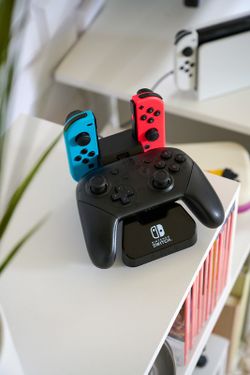 Base de carga de mando PowerA para Nintendo Switch