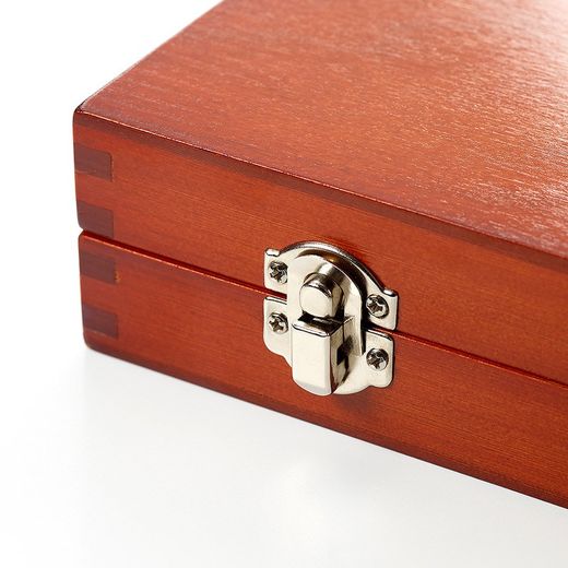 Coffret en bois Derwent Academy avec 35 pièces