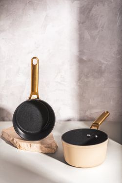 Icônica panela de alumínio forjado para indução, 16 cm, bege