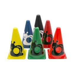 Cône avec escargot. Différentes tailles et couleurs