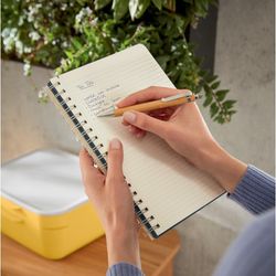 Caderno aconchegante fio leitz. capas duras