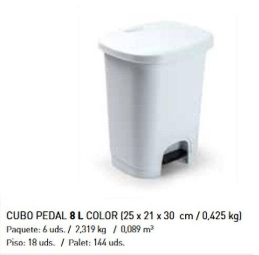 Seau en plastique à pédale