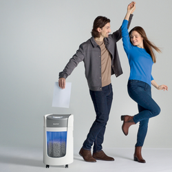 Destructora de Papel Leitz IQ OptiMax Home Office 225. 83580000. Con giro de papelera