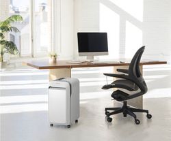 Le destroyer Fellowes lx221. Sécurité et design ensemble.