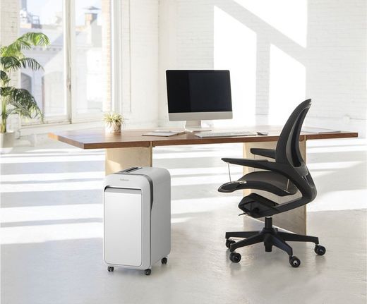 Le destroyer Fellowes lx221. Sécurité et design ensemble.