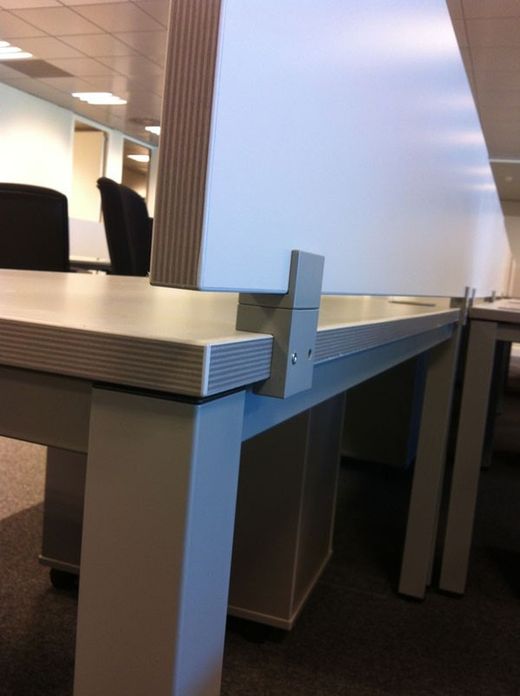 Mesas executivas divisórias e separadores