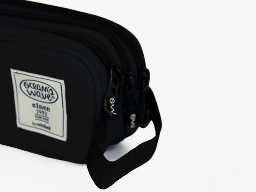 Étui noir à 3 fermetures éclair