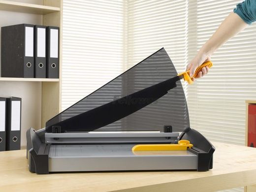 Guilhotina de alavanca de plasma Fellowes