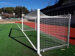 Juego de porterías abatibles de aluminio para fútbol 7. Tubo de 12 x 10 cm