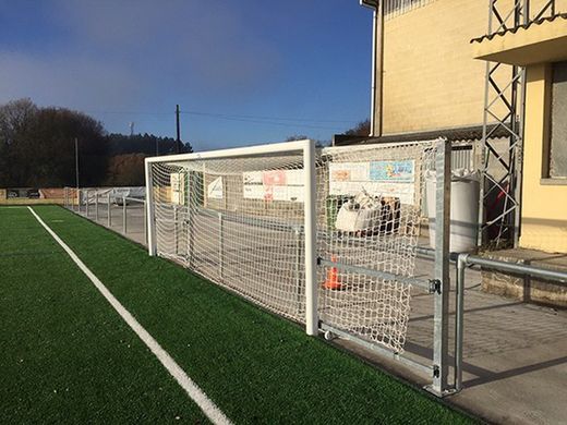Juego de porterías de aluminio abatibles para fútbol 11