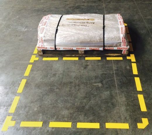 Marcação do piso. Símbolos adesivos