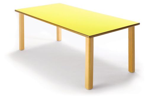 Mesa infantil de madera rectangular de 120 cm.