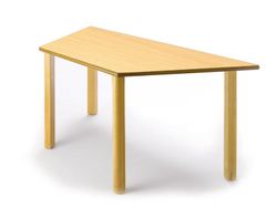 Mesa infantil de madera trapezoidal de 120 cm. en diferentes alturas y colores