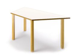 Mesa infantil de madera trapezoidal de 120 cm. en diferentes alturas y colores