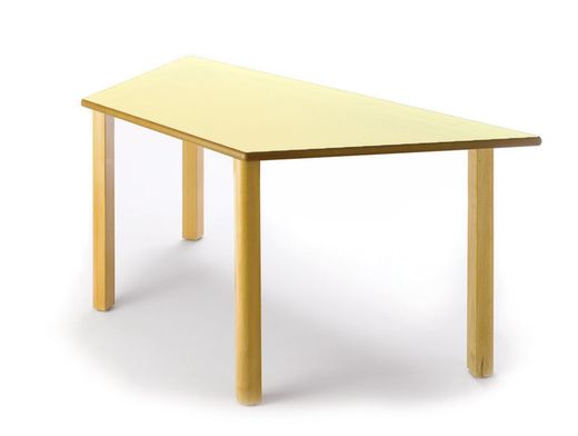 Mesa infantil de madera trapezoidal de 120 cm. en diferentes alturas y colores
