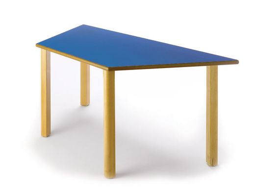 Mesa infantil de madera trapezoidal de 120 cm. en diferentes alturas y colores