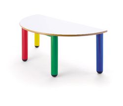 Mesa infantil semicircular com pés de polipropileno em 4 cores