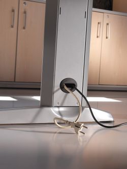 Série de tables de bureau en métal