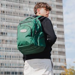 Sac à dos vert à fermetures multiples