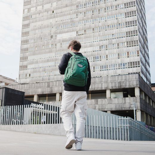 Sac à dos vert à fermetures multiples