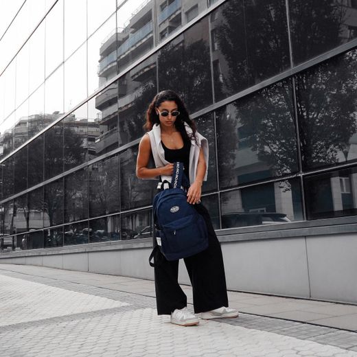 Sac à dos tendance basique bleu marine
