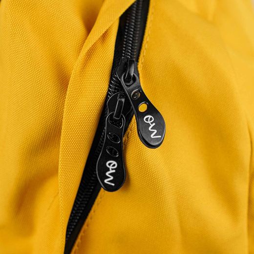 Mochila tendência mostarda