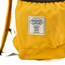 Mochila tendência mostarda