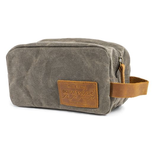 Trousse de toilette en toile verte