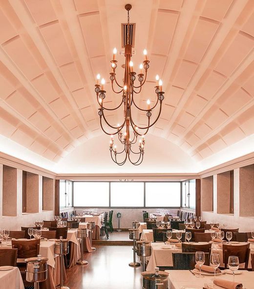 Panneau de mousse acoustique insonorisant. Rectangle.