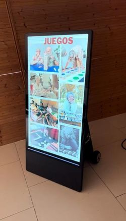 Pantalla exterior móvil de 43" con batería