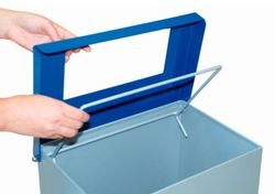 Lixeira com tampa flip