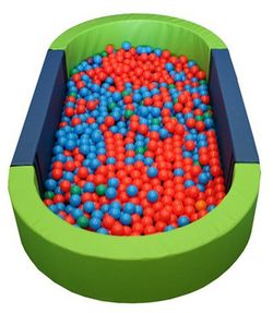 Piscina ovalada de bolas de 300 x 150 cm