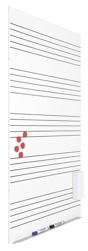 Quadro branco com equipe de música de pele. Sem moldura
