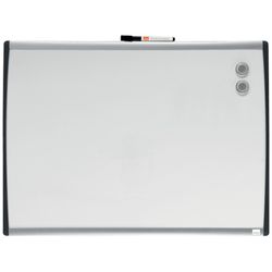 Nobo petit carré blanc magnétique avec moulure cintrée 585x430 mm