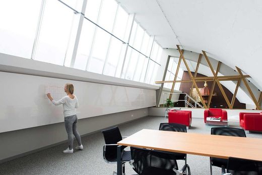 Pizarra blanca mural Chameleon. Un panel.