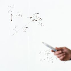 Tableau noir Frameless Skin Ceramic en acier émaillé. 2 tailles