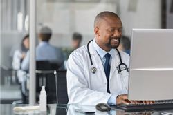 Souris optique filaire lavable Kensington Pro Fit®, noire