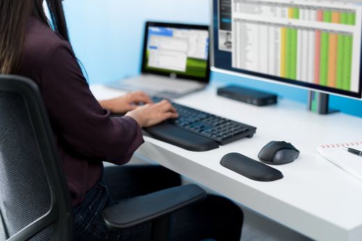 Repose-poignet Kensington ErgoSoft™ pour claviers standard