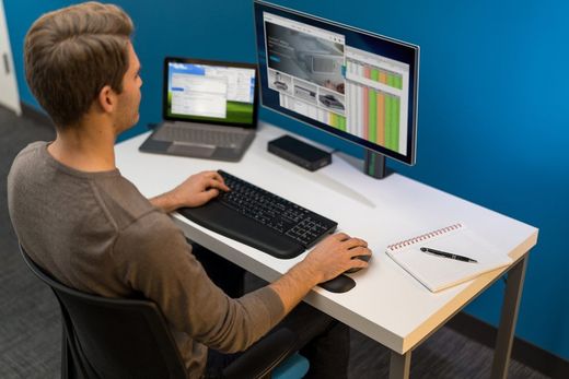 Repose-poignet Kensington ErgoSoft™ pour claviers standard