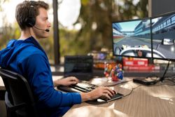 Descanso de pulso Kensington ErgoSoft™ para teclados mecânicos e de jogos