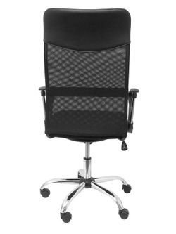 Cadeira Gontar com encosto em malha