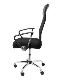 Cadeira Gontar com encosto em malha