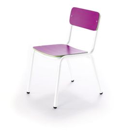 Cadeira de criança empilhável e disponível em 3 alturas e 10 cores