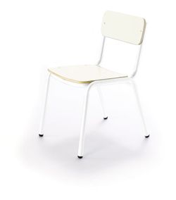 Cadeira de criança empilhável e disponível em 3 alturas e 10 cores