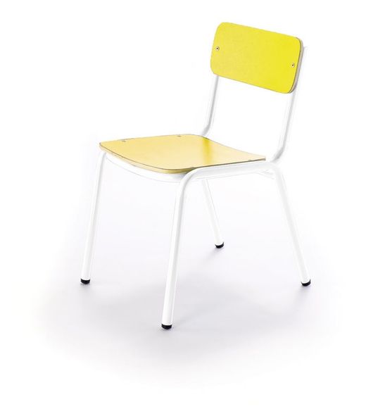 Cadeira de criança empilhável e disponível em 3 alturas e 10 cores
