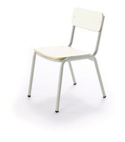 Cadeira de criança empilhável e disponível em 3 alturas e 10 cores